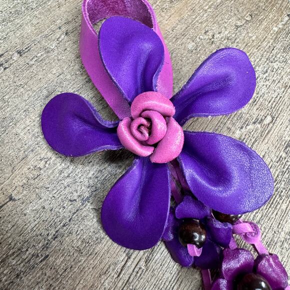 Daisy Flower Leather Bag Charm Genuine Leather Purse Crossbody Keychain NEW - Picture 4 of 7